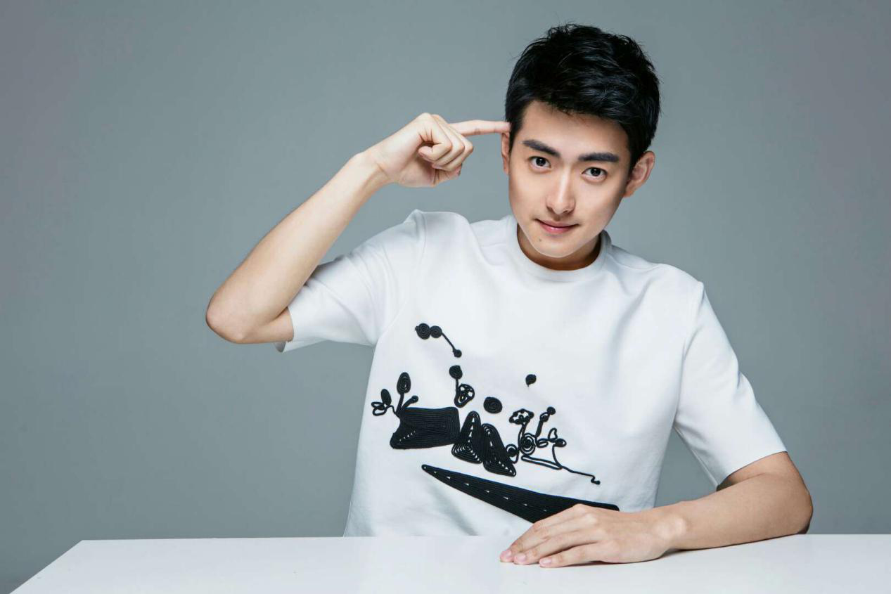 青年演员崔航签约国韵文化,演技实力出众未来可期